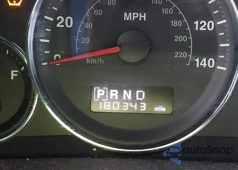 2008 Jeep Commander Sport z USA, uszkodzony, nr VIN 1J8HG48K78C152646